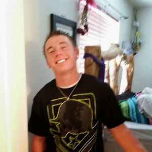 Meet your Posher, Travis